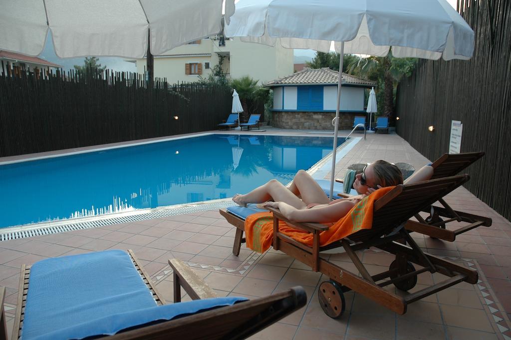 Aparthotel Santa Maura Nydri  Exterior foto
